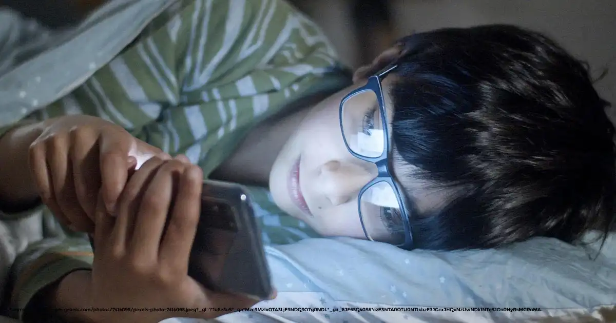 Teen Tech Trap: How Midnight Scrolling & Phone Addiction Is Stealing Sleep—and Psyche!